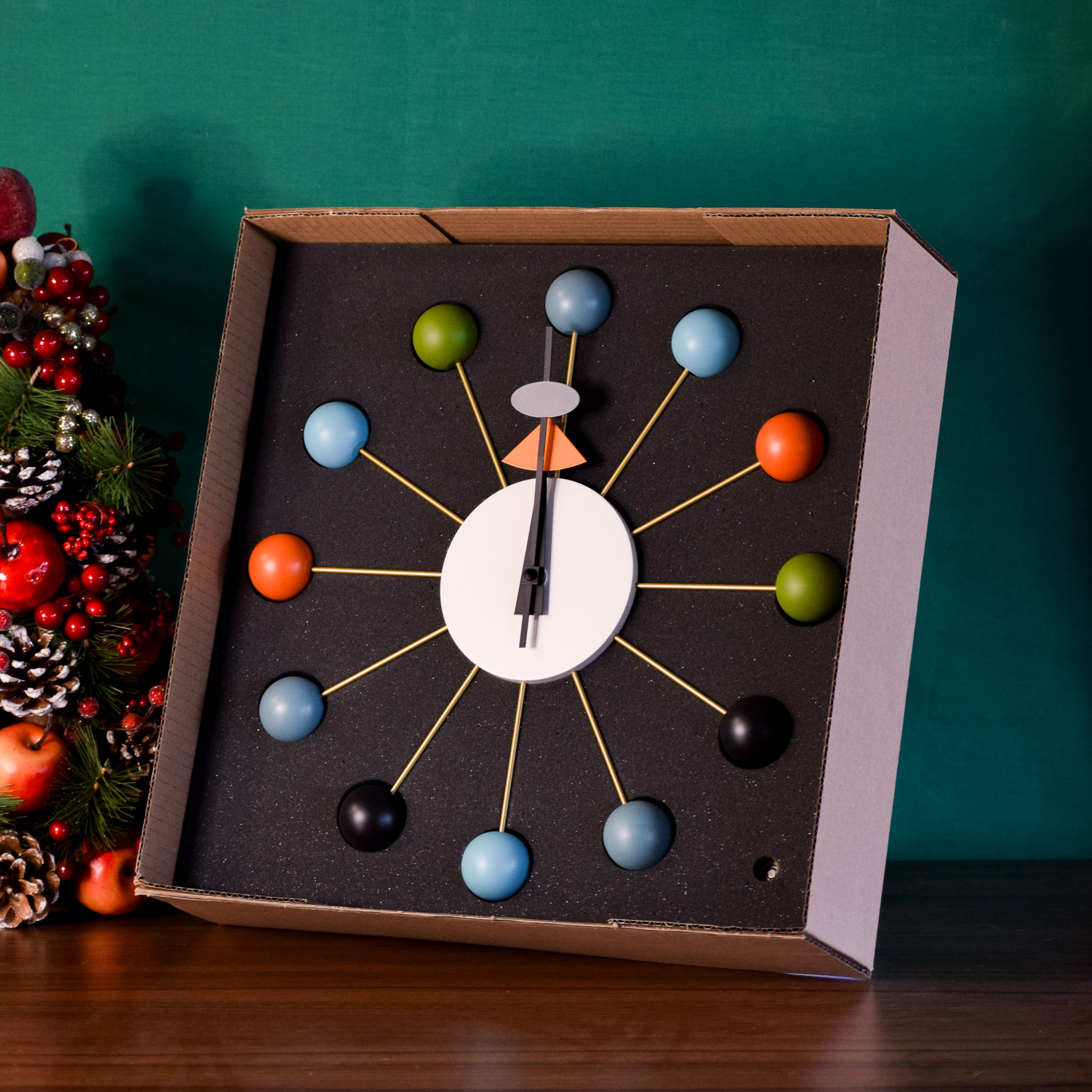 Vitra Nelson Ball Clock